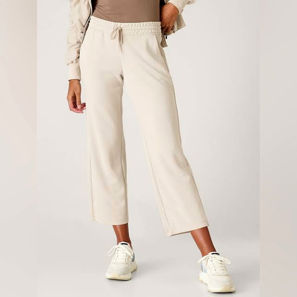 Athleta Womens Mid-rise Straight Crop Pant in Beige Size Medium